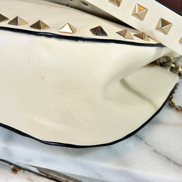 Valentino Garavani Valentino Garavani Rockstud Mini Leather Saddle Crossbody Bag - Picture 6 of 12